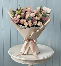Букет цветов из:  Розы и Лизиантусы в Введенское