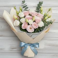 Букет цветов из:  Лизиантусы в Введенское