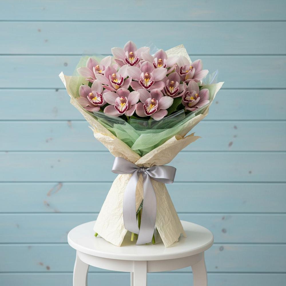 Букет цветов из: Орхидеи и Розы в Введенское