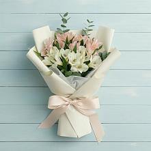Букет цветов из:  Альстромерии в Введенское