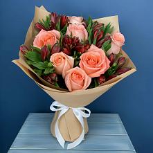 Букет цветов из:  Розы и Альстромерии в Введенское