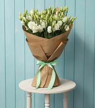 Букет цветов из:  Лизиантусы в Введенское