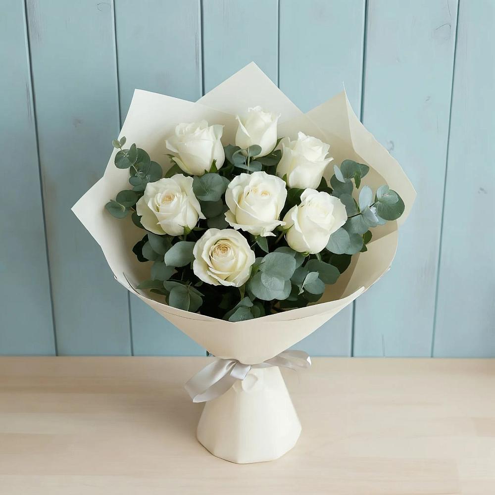 Букет Белые розы в Эвкалипте в Введенское
