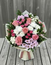 Букет цветов из:  Альстромерии, Гвоздики, Розы и Хризантемы в Введенское