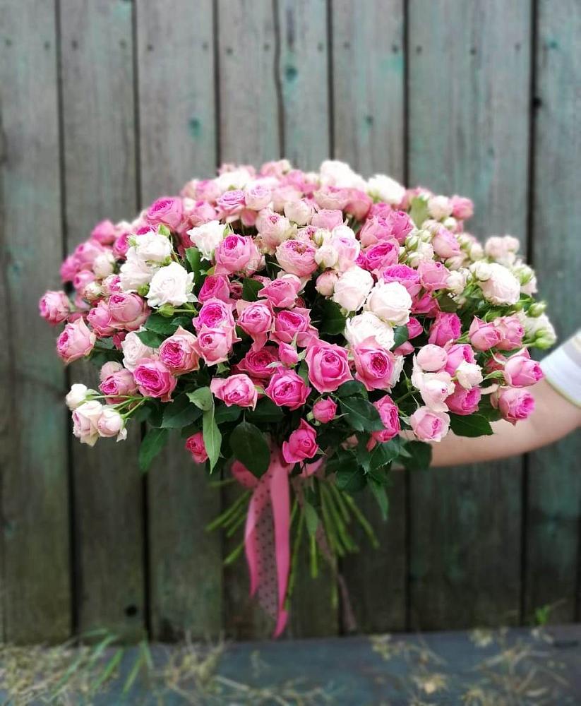 Букет Розовые кустовые розы Натали и Лав Лидия в Введенское