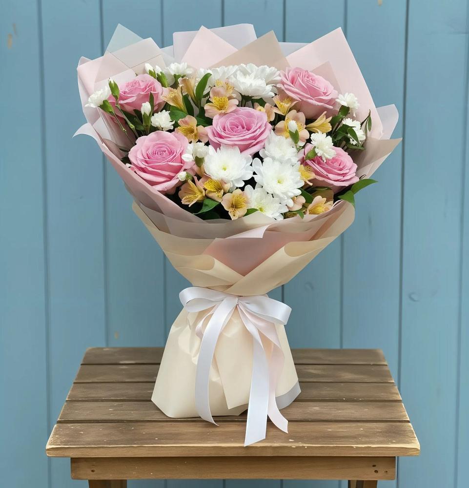 Букет цветов из: Гвоздики, Орхидеи и Розы в Введенское