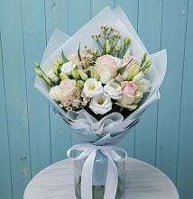Букет цветов из:  Розы и Лизиантусы в Введенское