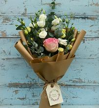 Букет цветов из:  Розы и Лизиантусы в Введенское