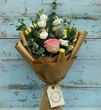 Букет цветов из:  Розы и Лизиантусы в Введенское