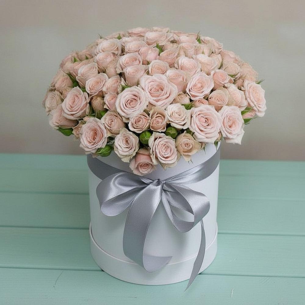 Цветочная композиция из Розы в шляпной коробке в Введенское